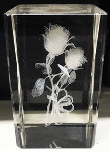 KOCKA STEKLO-3D+STOJALO  3831087809111